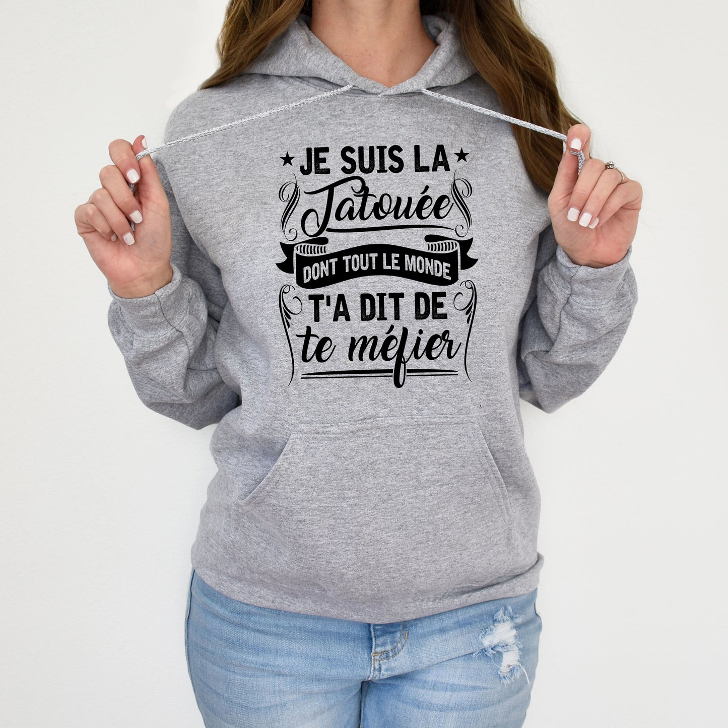 Je suis la tatouée dont tout le monde t'a dit de te méfier