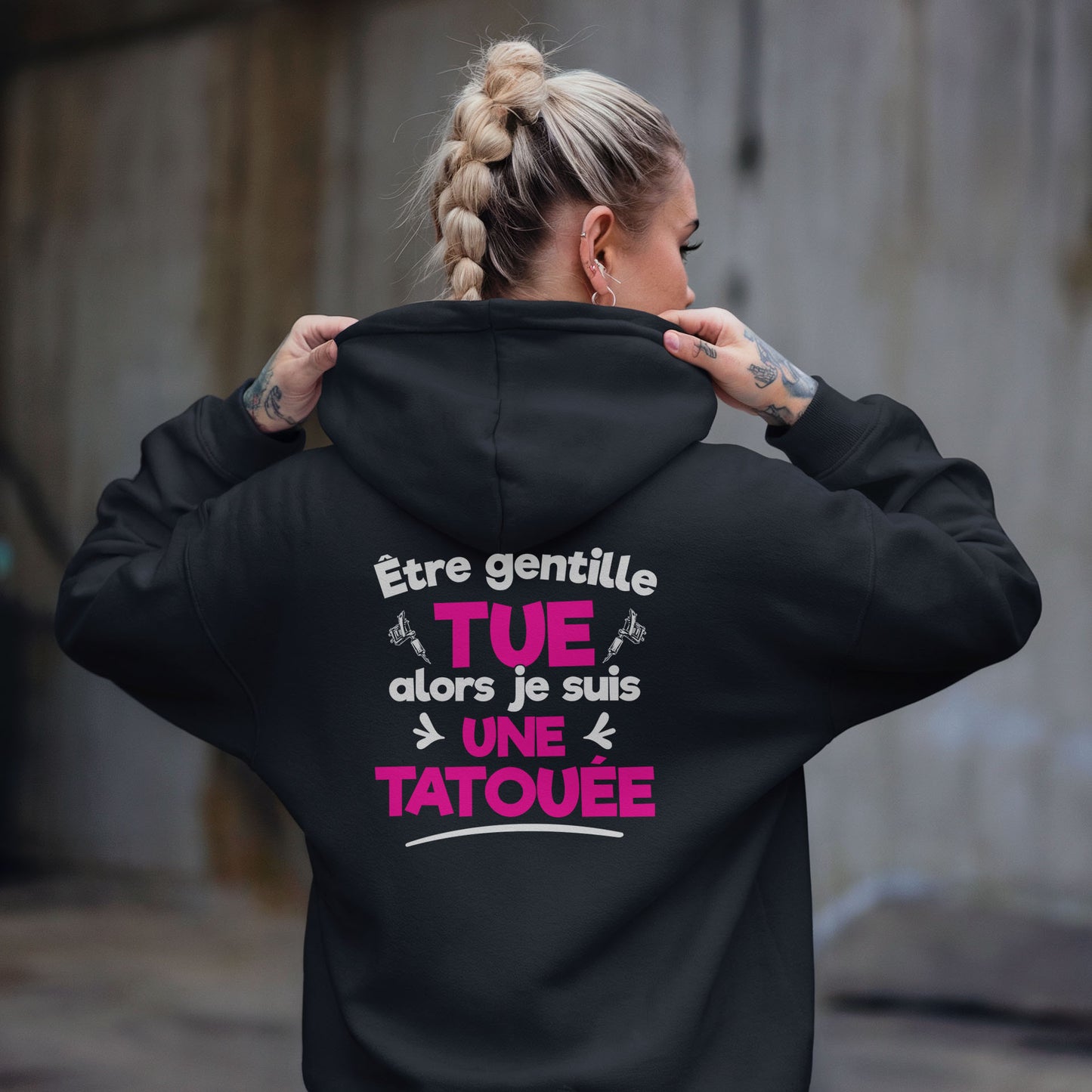 Être gentille tue alors je suis une tatouée