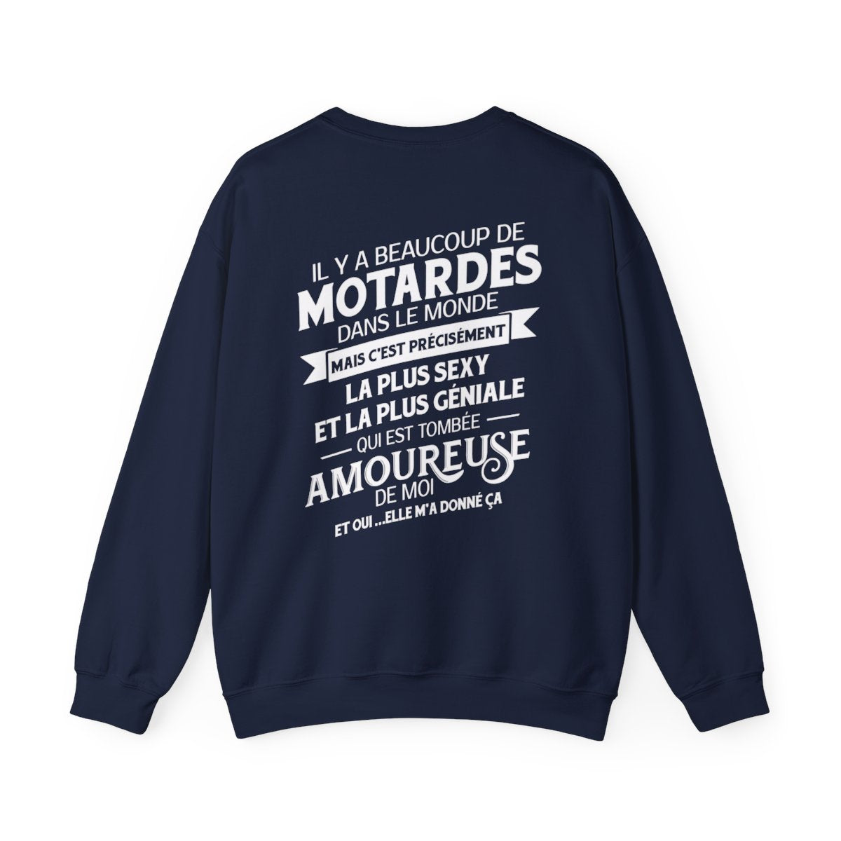 Il y a beacoup de motardes dans le monde mais c’est précisément la plus sexy et la plus géniale qui est tombée amoureuse de moi