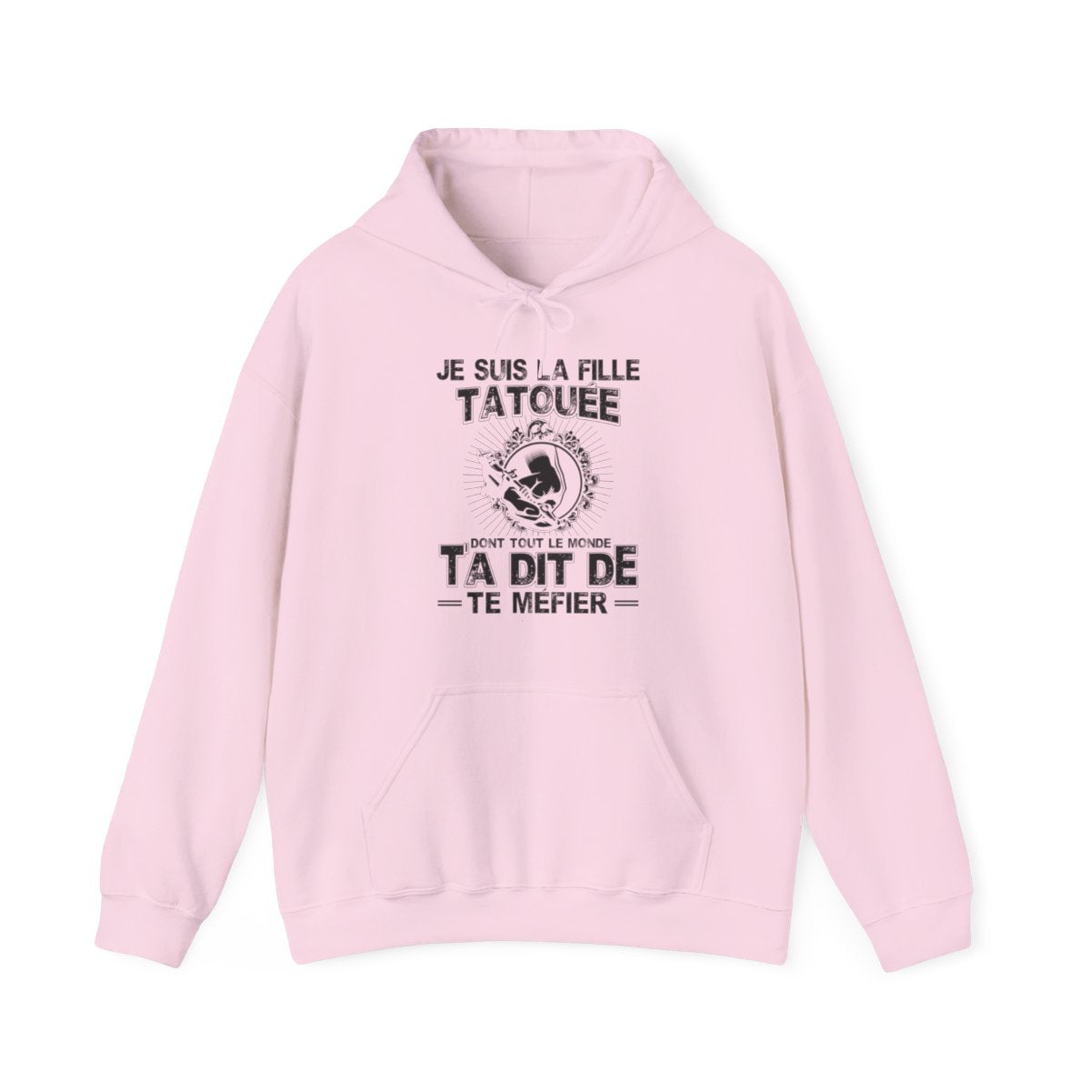 Je suis la fille tatouée dont tout le monde t'a dit de te méfier