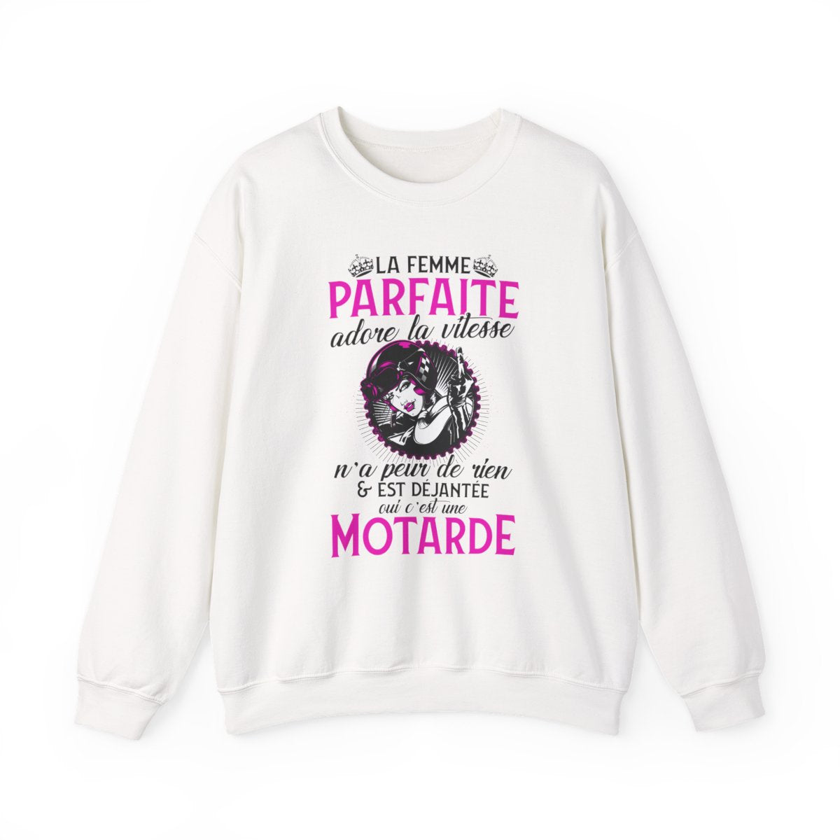 La femme parfaite adore la vitesse n'a peur de rien et est déjantée