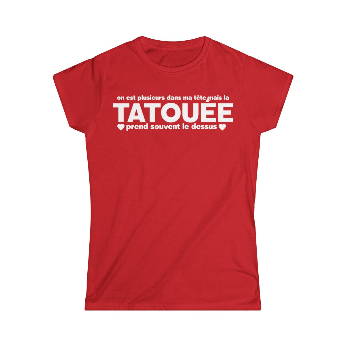 On est plusieurs dans ma tête mais la tatouée prend souvent le dessus
