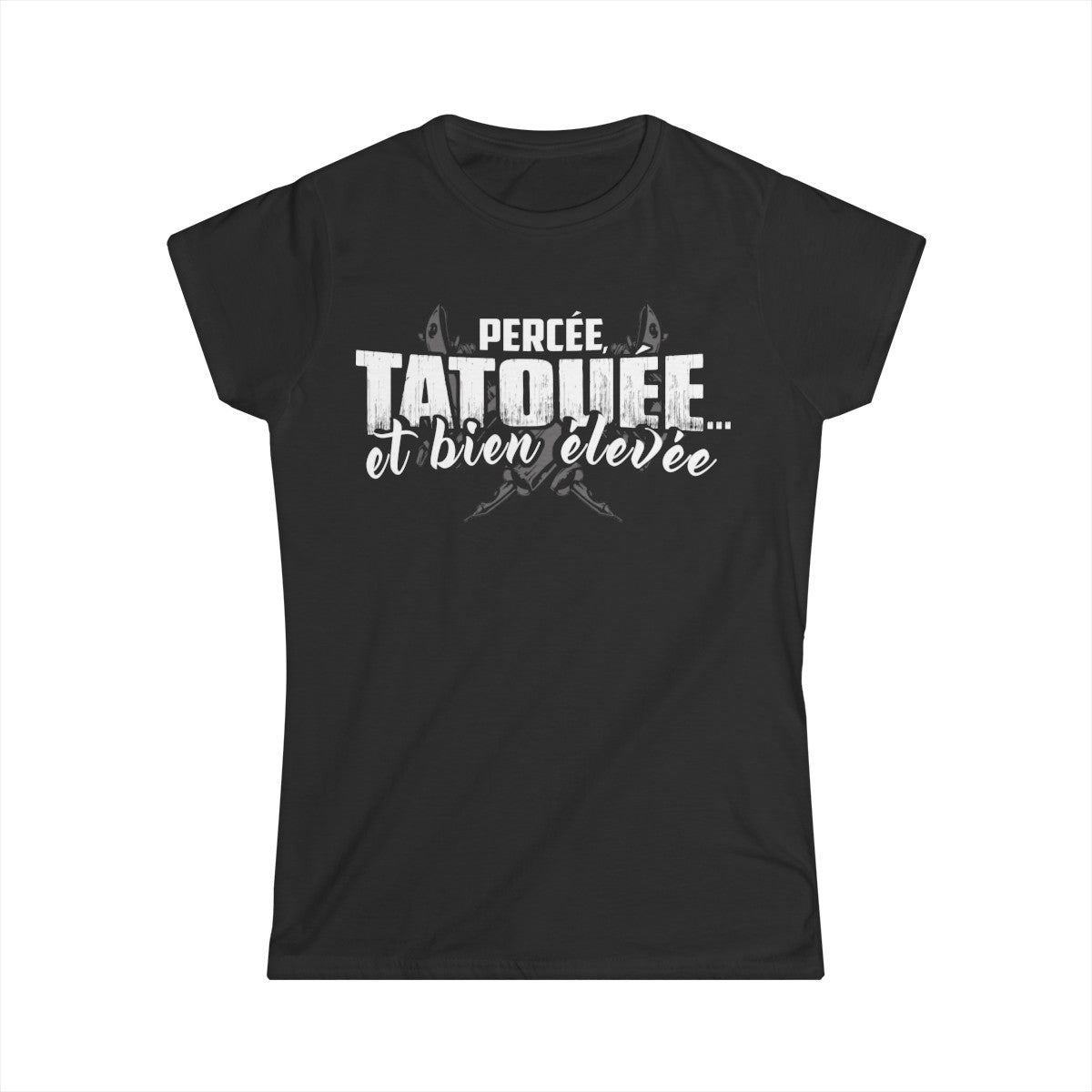 Percée, tatouée et bien élevée