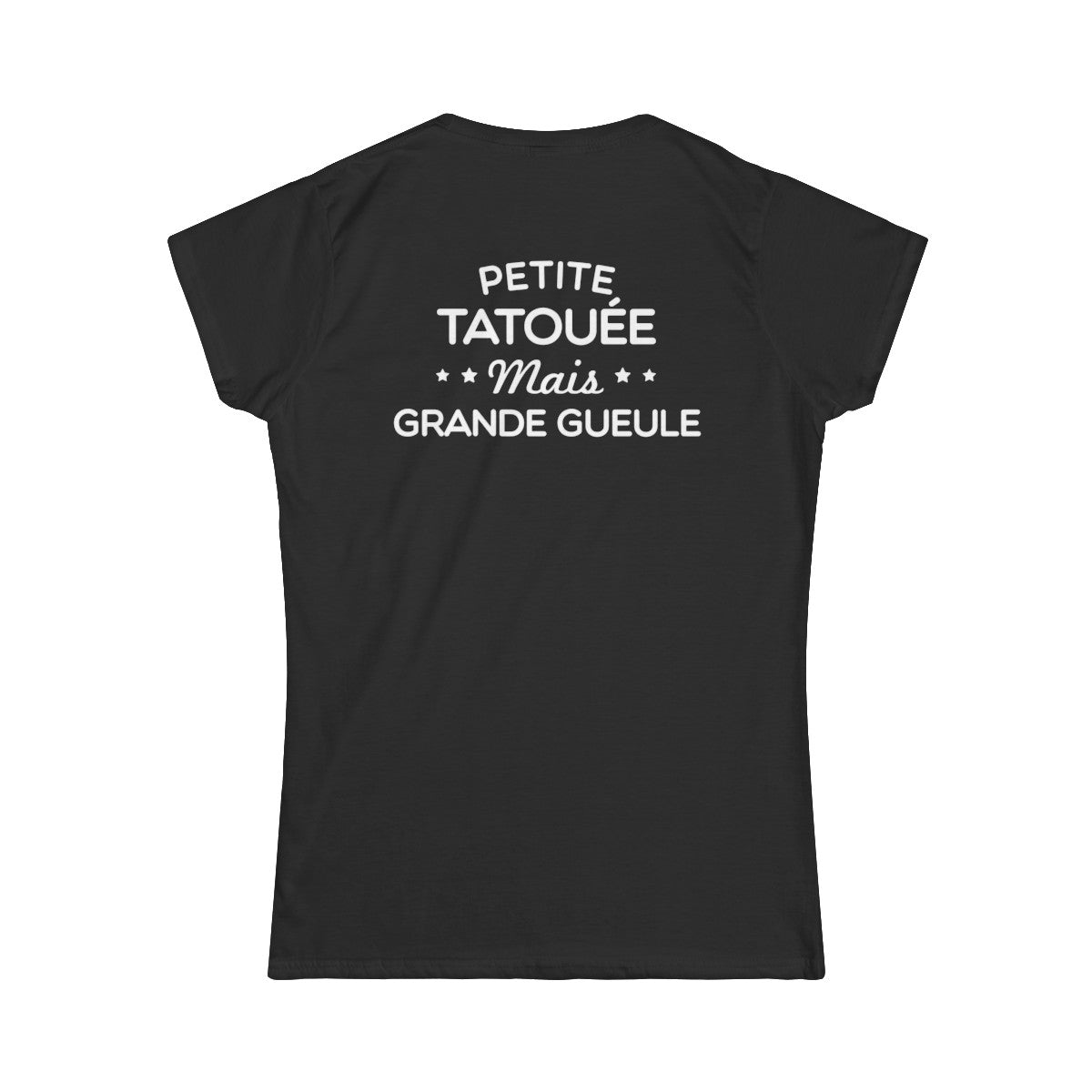 Petite tatouée mais grande gueule