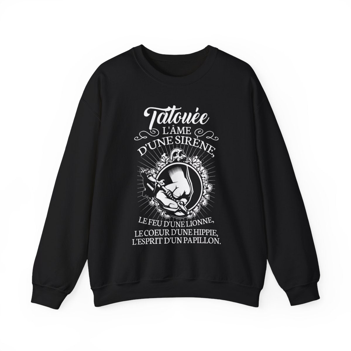 Tatouée l'âme d'une sirène, le feu d'une lionne, le coeur d'une hippie, l'esprit d'un papillon
