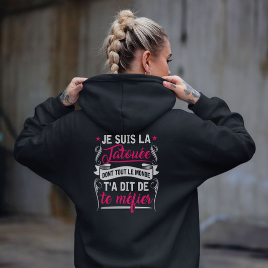 Je suis la tatouée dont tout le monde t'a dit de te méfier