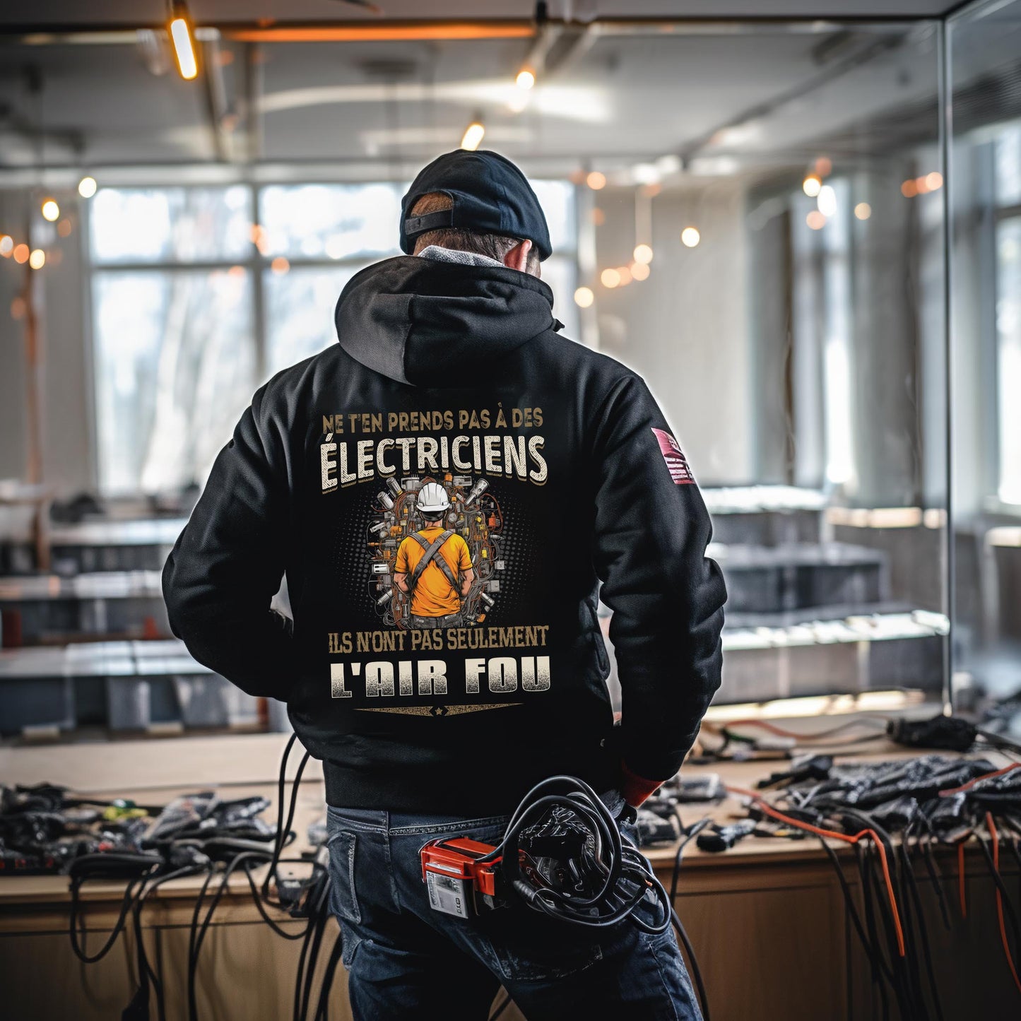 Ne t'en prends pas aux Électriciens