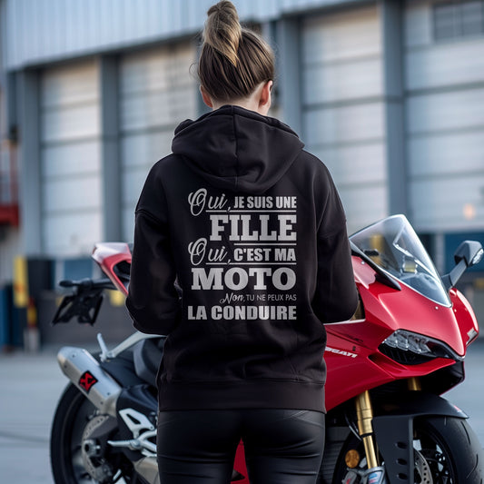 Je suis une fille, c'est ma moto