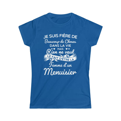 Fière femme d'un Menuisier