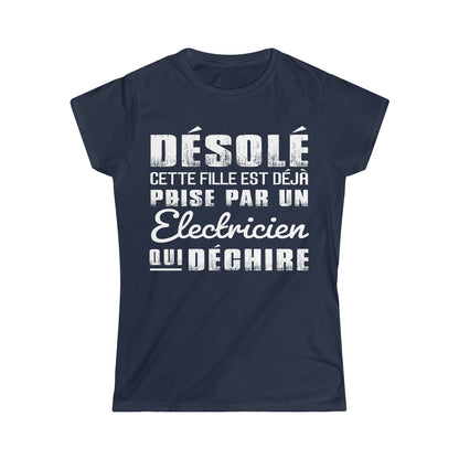 Prise par un Électricien qui déchire