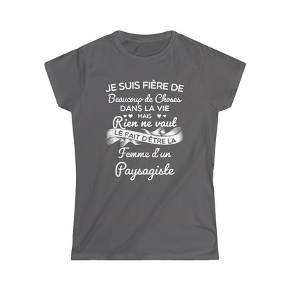Fière femme d'un Paysagiste