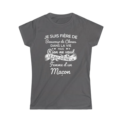 Fière femme d'un Maçon