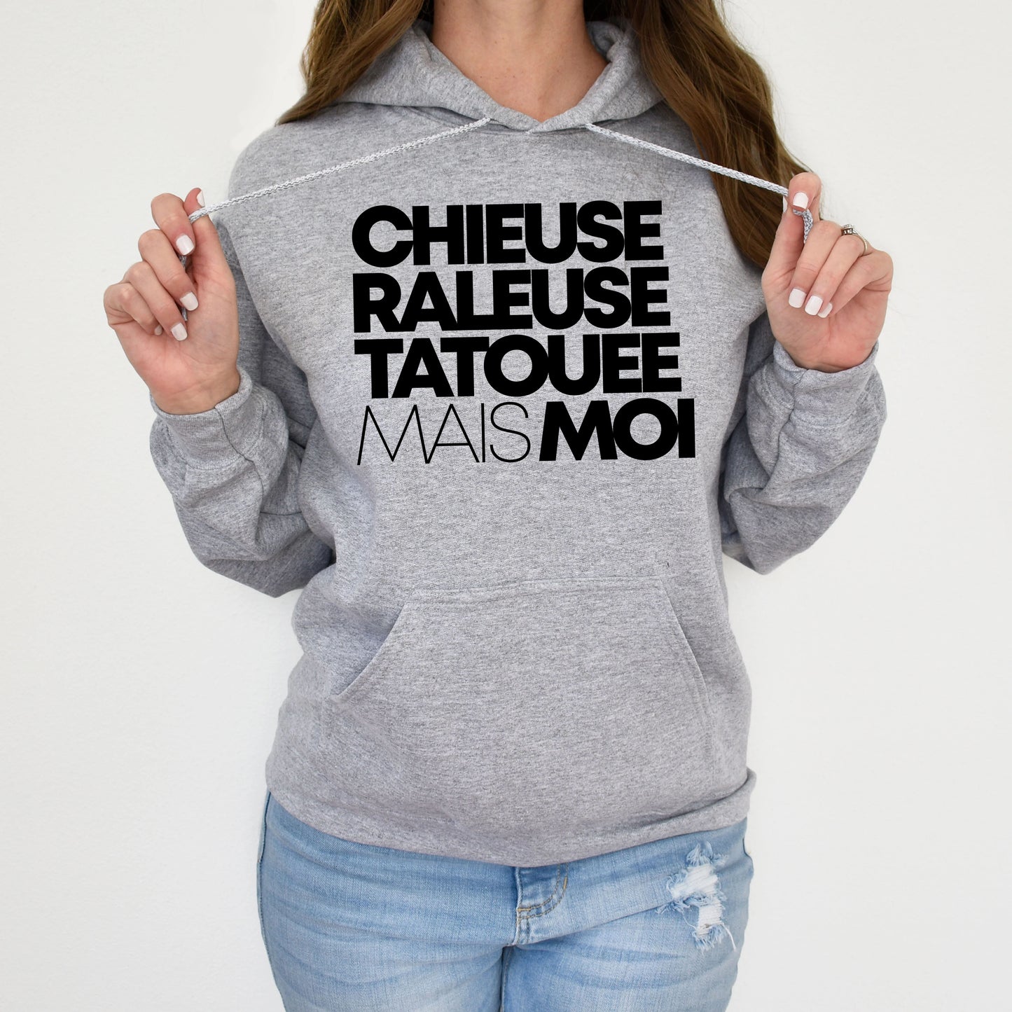 Chieuse, râleuse, tatouée mais moi