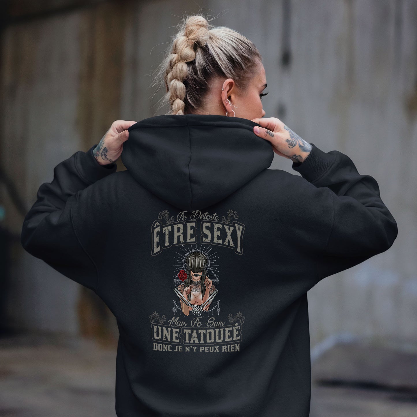 Je déteste être sexy mais je suis une tatouée donc je n'y peux rien