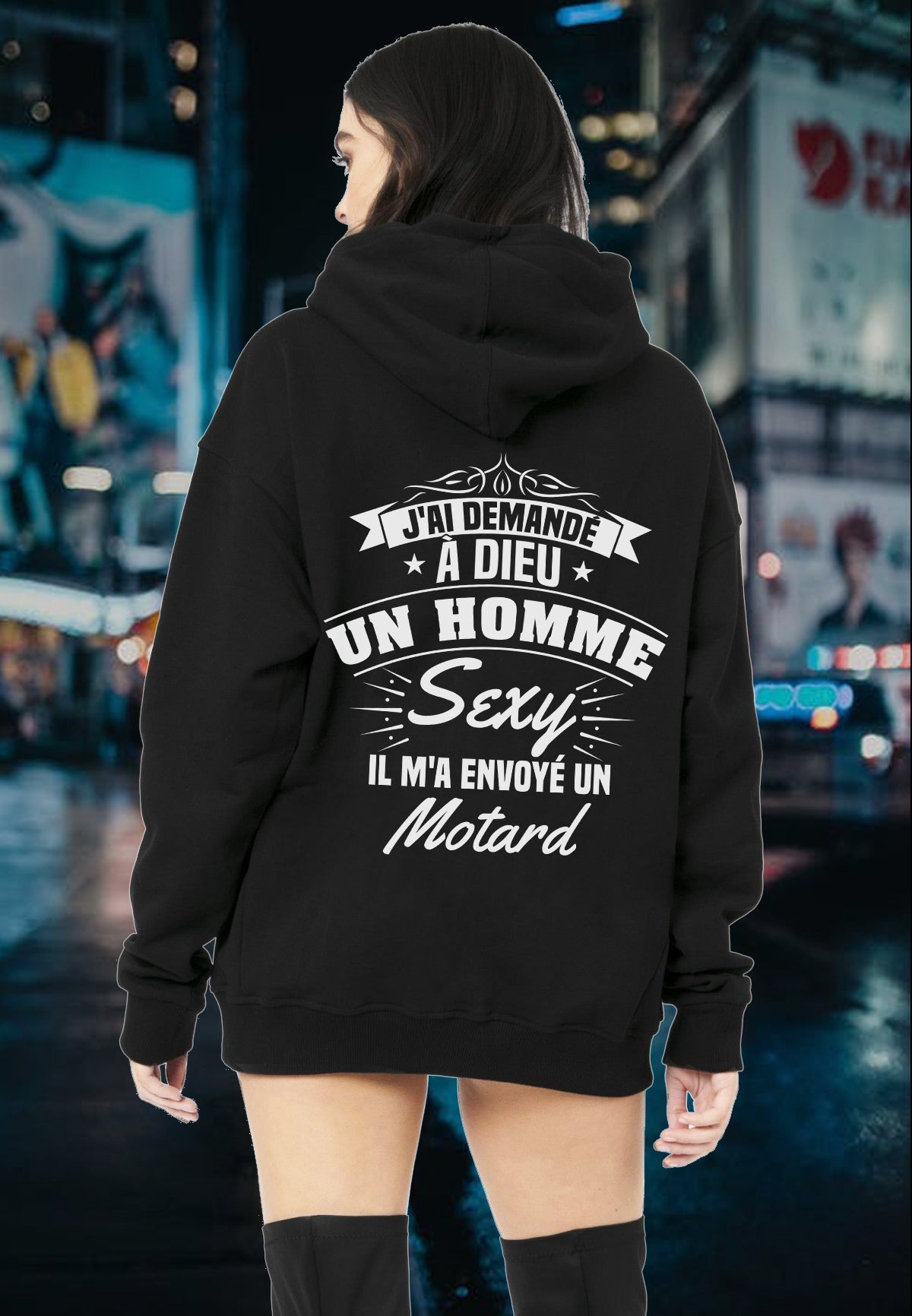 J'ai demandé à dieu un homme sexy il m'a envoyé un motard