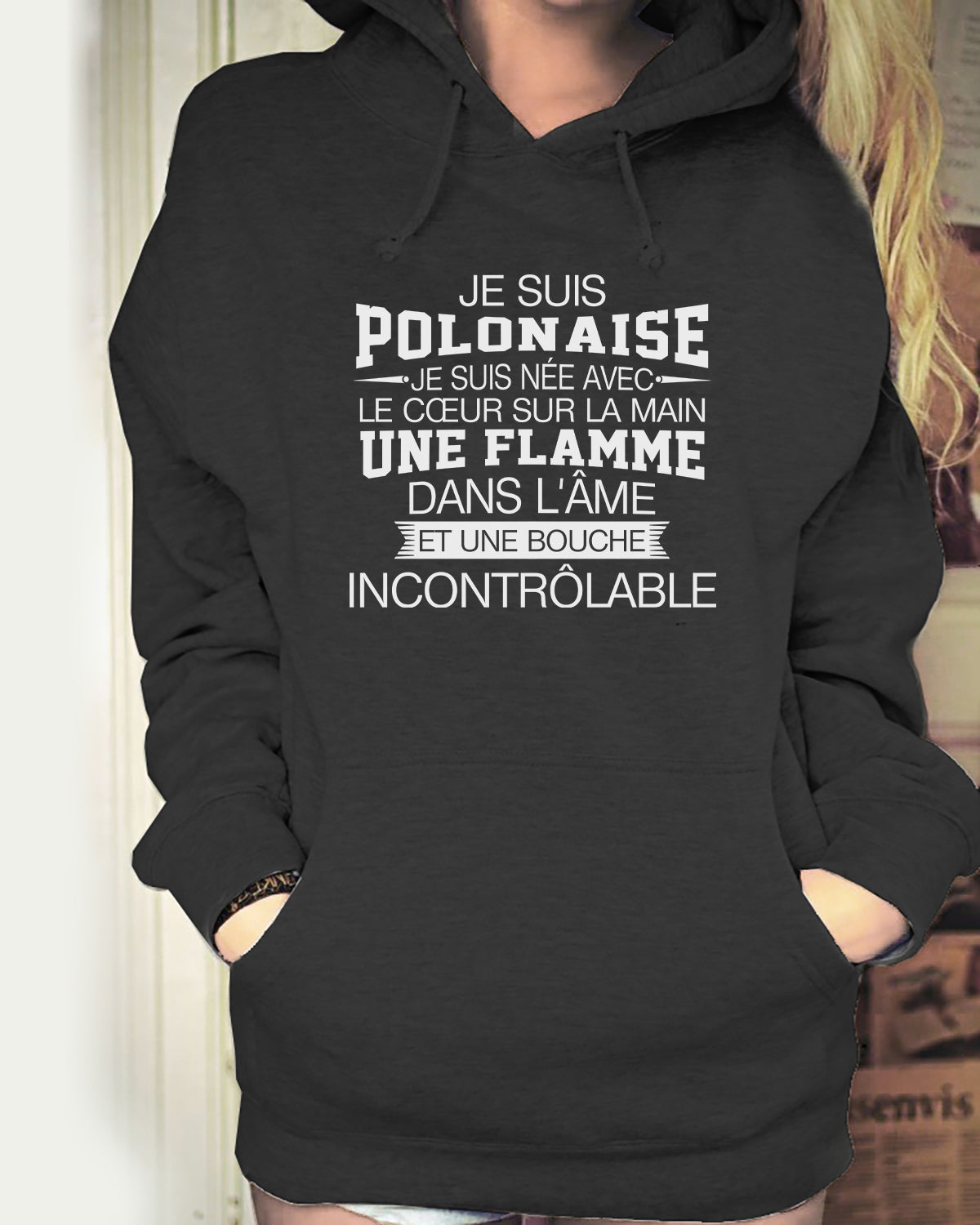 Je suis Polonaise, je suis née avec le coeur sur la mai