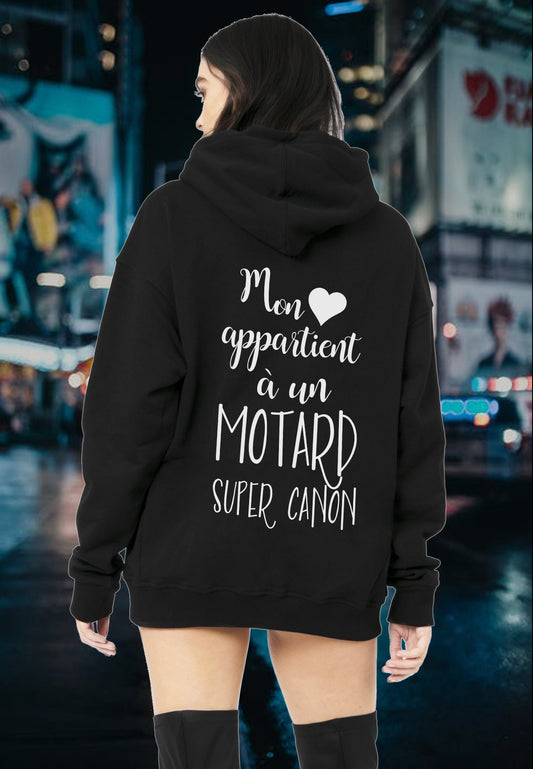Mon coeur appartient à un motard super canon