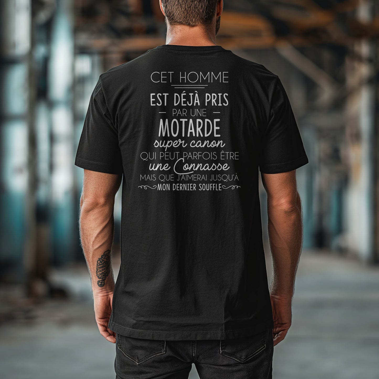 Cet homme est déjà pris par une motarde super canon qui peut parfois être une connasse mais que j’aimerai jusqu’à mon dernier souffle