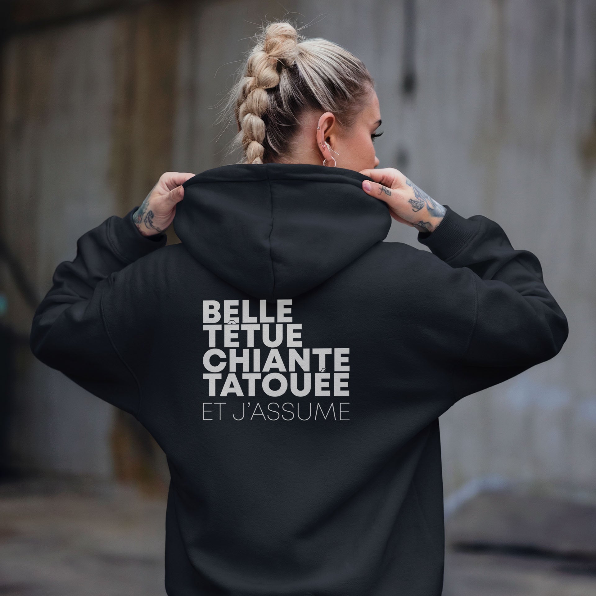 Belle têtue chiante tatouée et j'assume