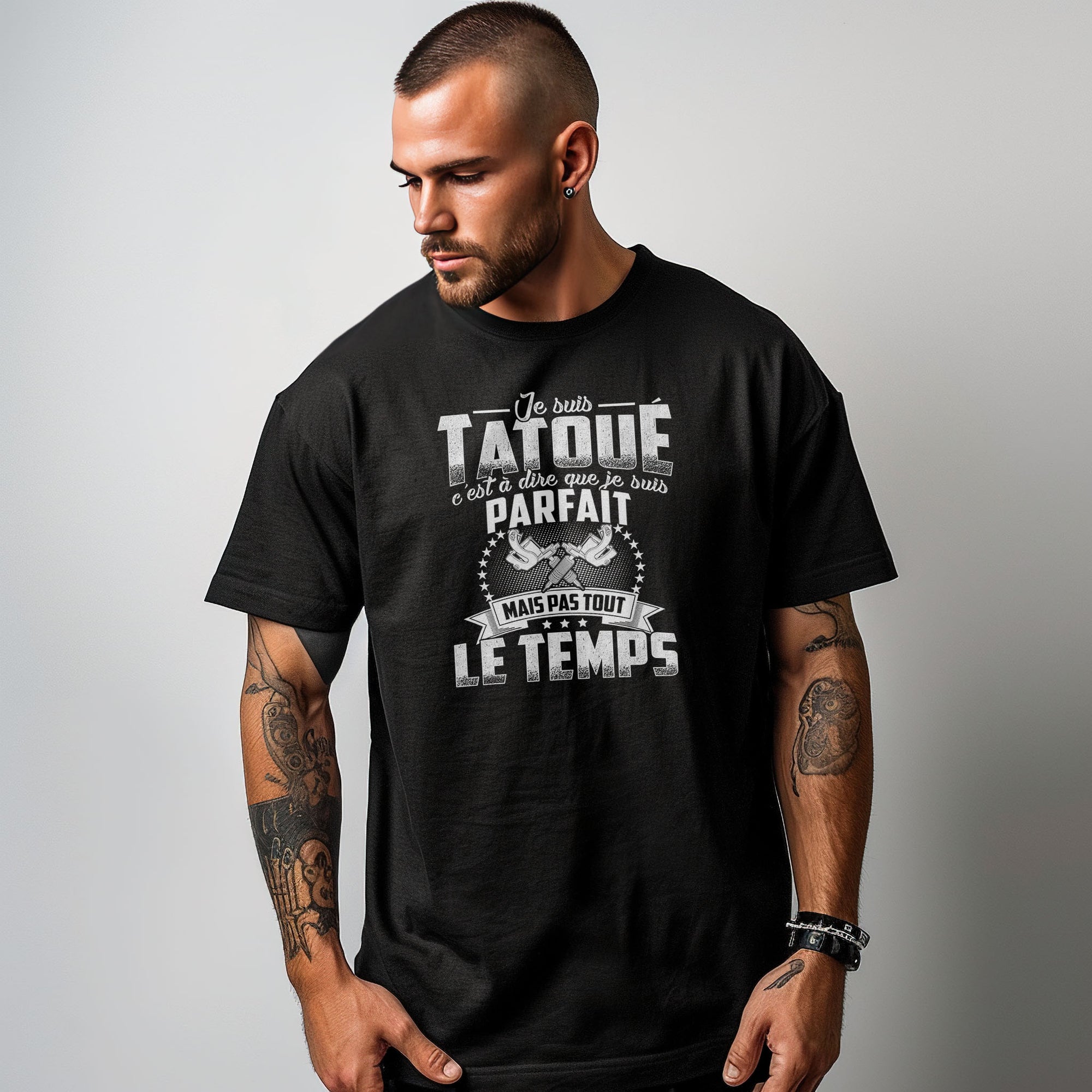 Tatoué avec un sale caractère mais bien élevé