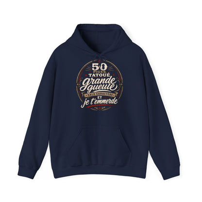50 piges, tatoué, grande gueule, sale caractère et je t'emmerde