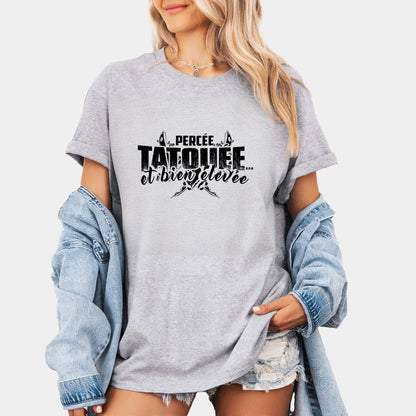 Percée, tatouée et bien élevée