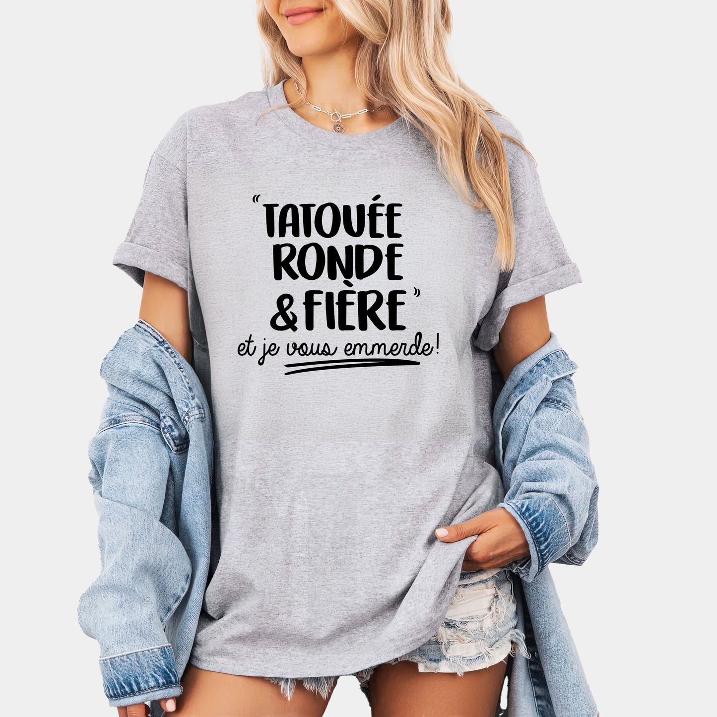 Tatouée ronde et fière et je vous emmerde