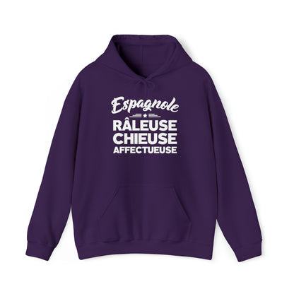 Espagnole, Râleuse, Chieuse, Affectueuse