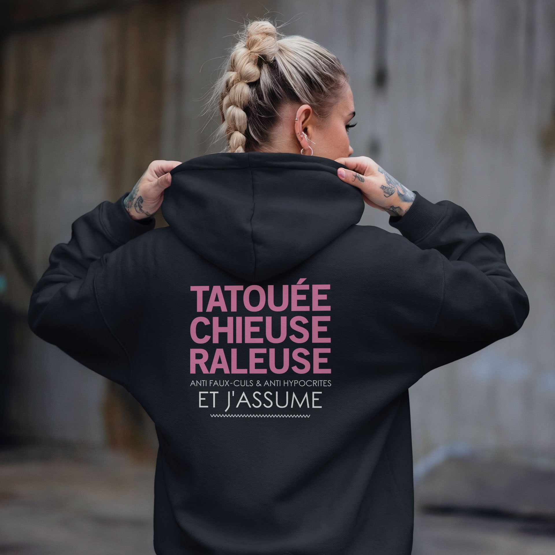 Tatouée, chieuse, râleuse, anti faux-culs & anti hypocrites et j'assume
