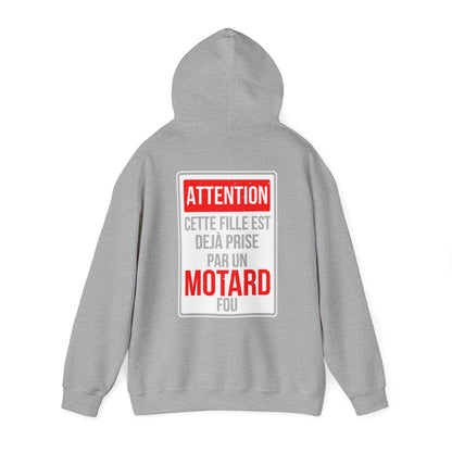 Attention cette fille est déjà prise par un mec motard fou
