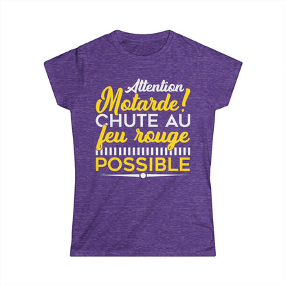 Attention motarde ! Chute au feu rouge possible