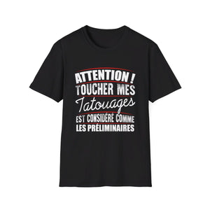 Attention! Toucher mes tatouages est considéré comme les préliminaires