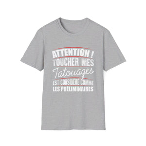 Attention! Toucher mes tatouages est considéré comme les préliminaires