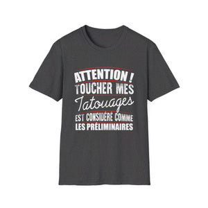 Attention! Toucher mes tatouages est considéré comme les préliminaires