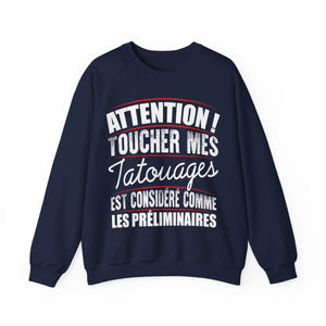 Attention! Toucher mes tatouages est considéré comme les préliminaires