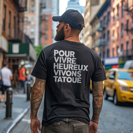 Pour vivre heureux vivons tatoué