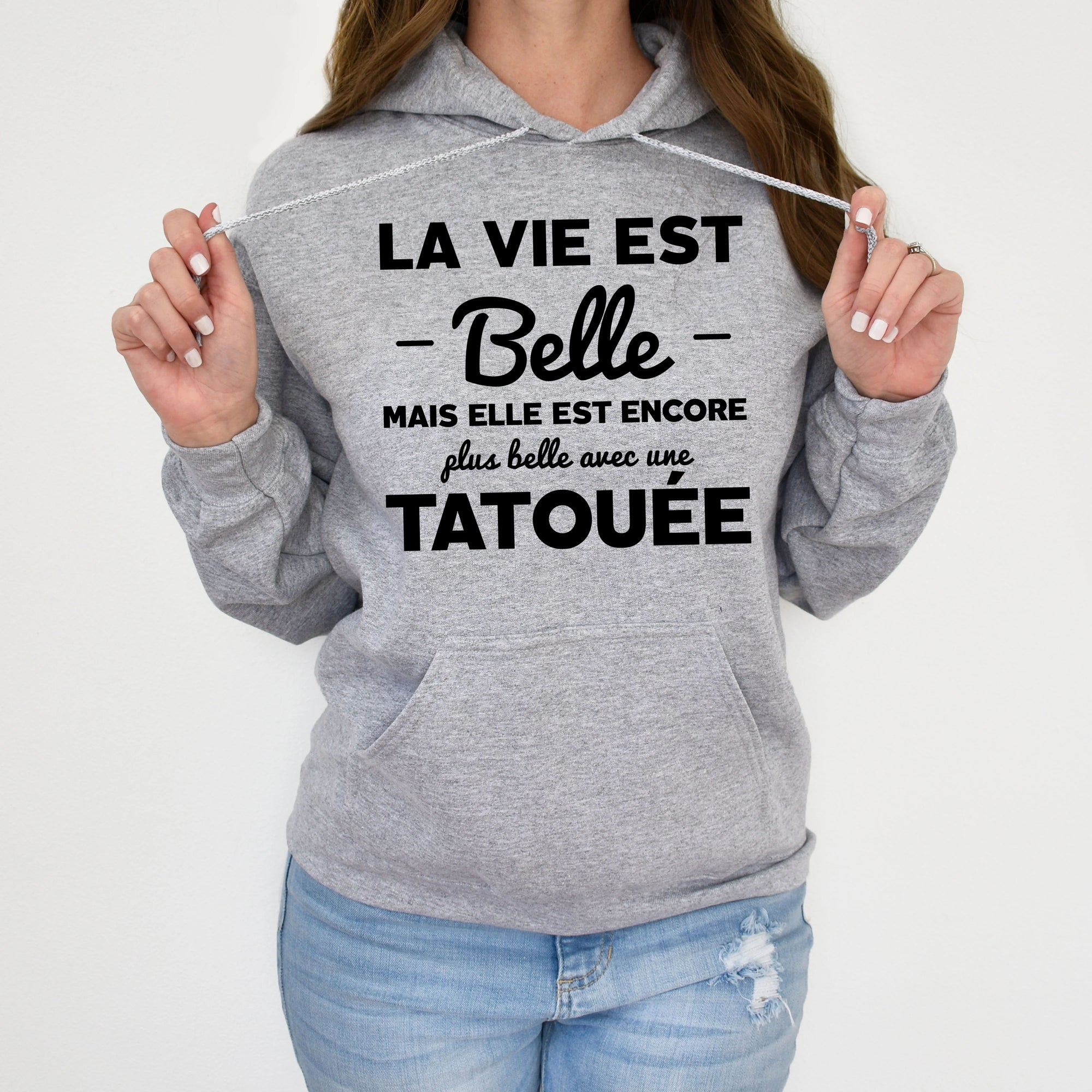 La vie est belle mais elle est encore plus belle avec une tatouée