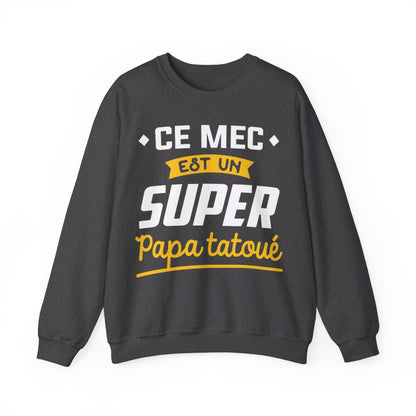 Ce mec est un super papa tatoué