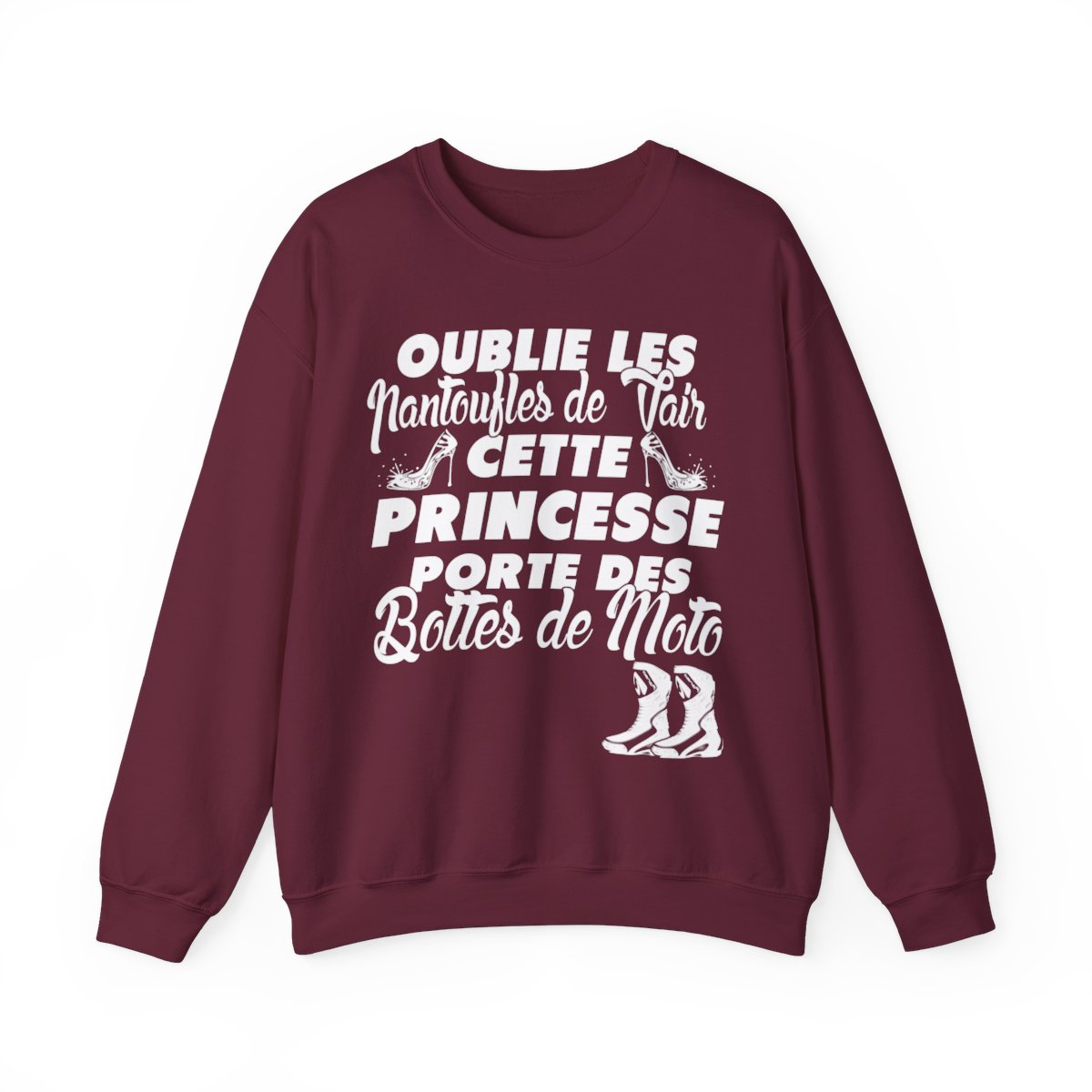 Cette princesse porte des bottes de moto