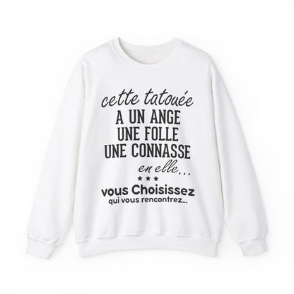 Cette tatouée a un ange une folle une connasse en elle, vous choisissez qui vous rencontrez