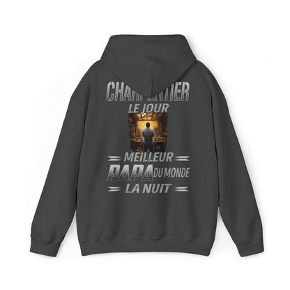 Charpentier le jour, papa la nuit