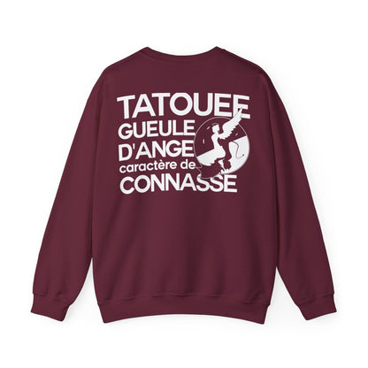 Corps de tatouée, gueule d’ange, caractère de connasse