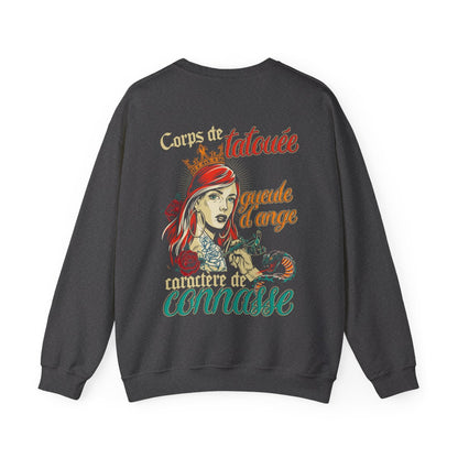 Corps de tatouée, gueule d’ange, caractère de connasse
