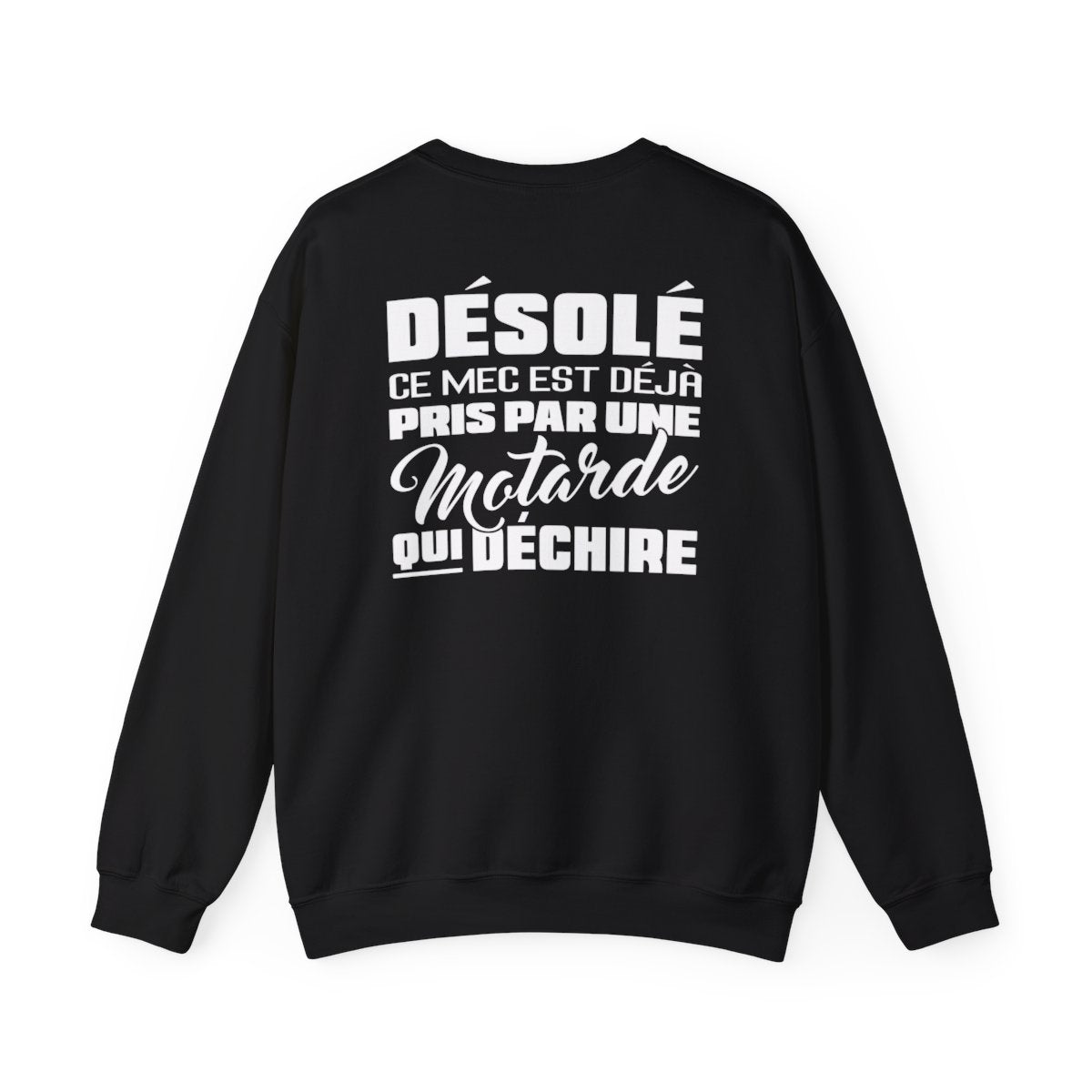 Désolé ce mec est déjà pris par une motarde qui déchire