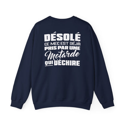 Désolé ce mec est déjà pris par une motarde qui déchire