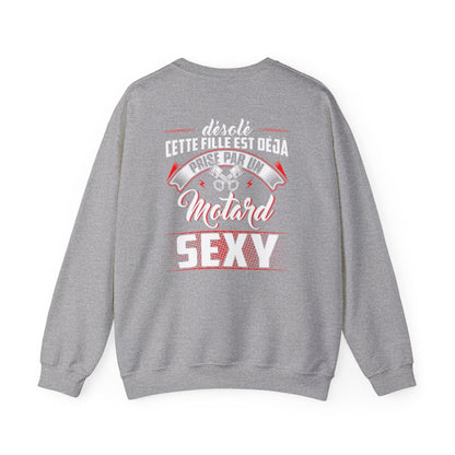 Désolé cette fille est déjà prise par un mec motard sexy