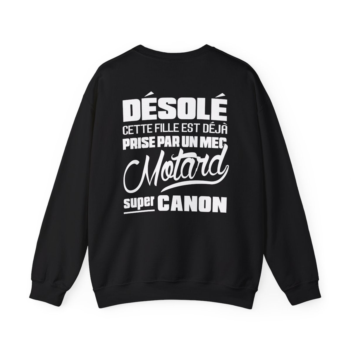 Désolé cette fille est déjà prise par un mec motard super canon