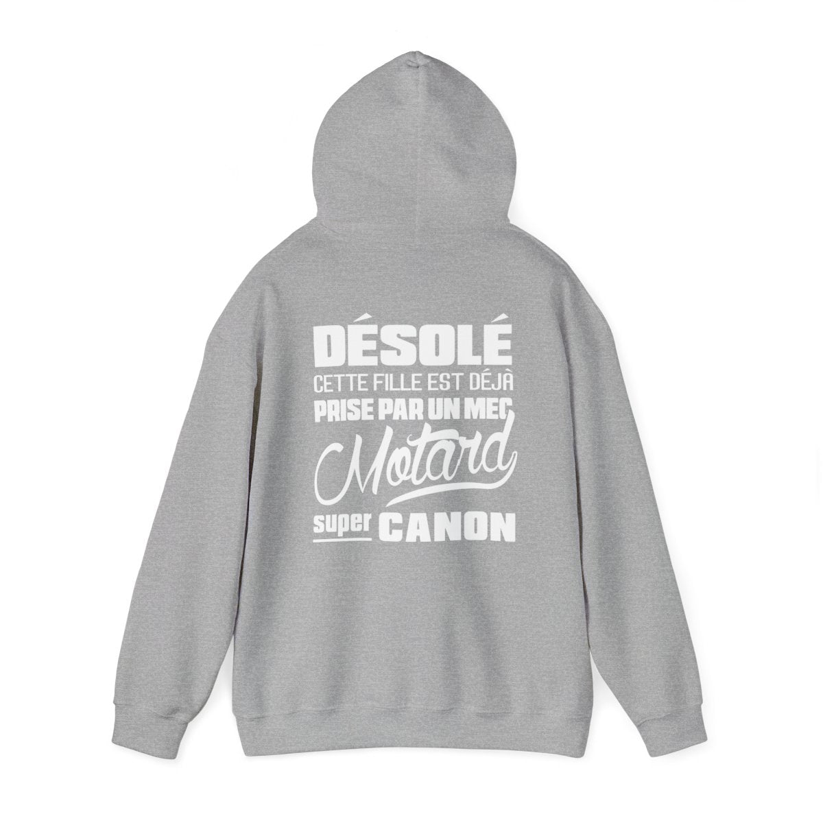 Désolé cette fille est déjà prise par un mec motard super canon