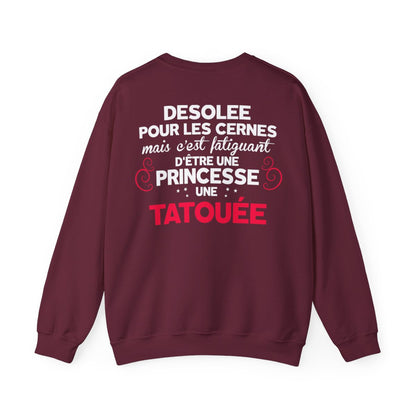 Désolée pour les cernes mais c'est fatiguant d'être une princesse une tatouée et une maman