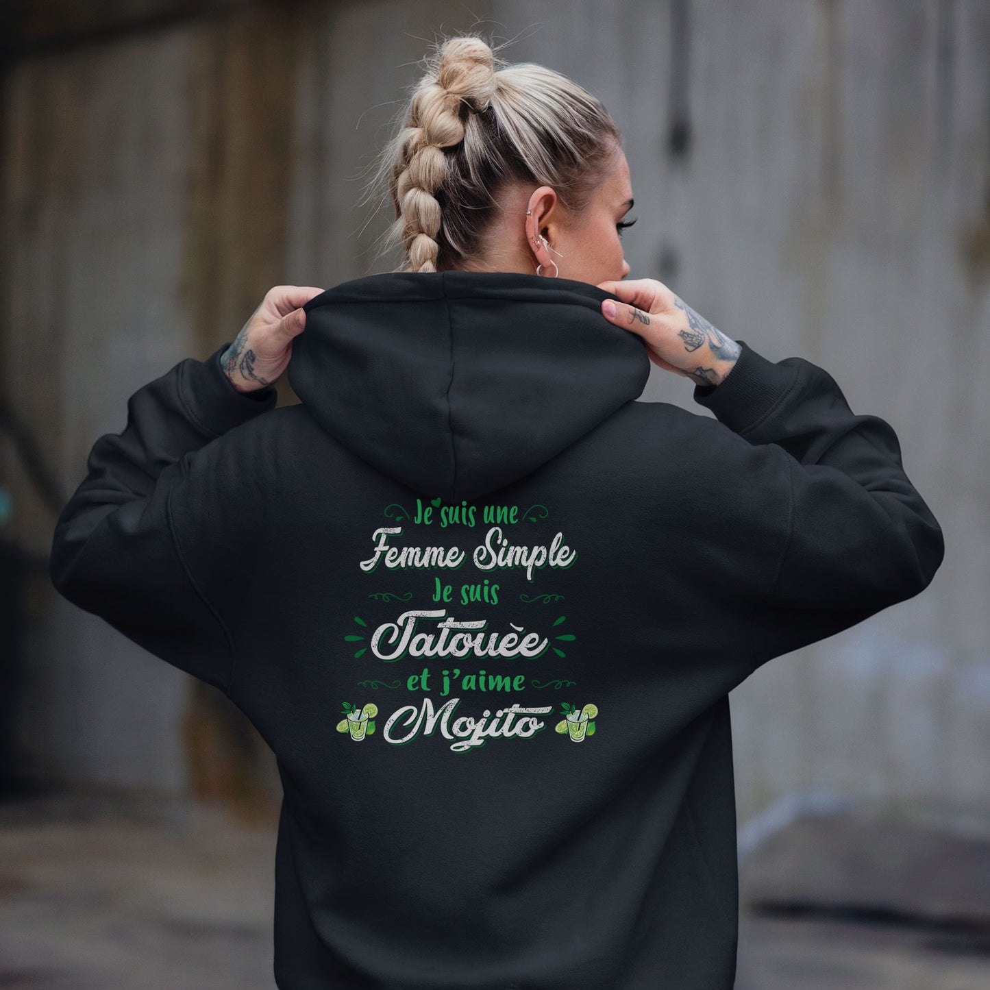 Je suis une femme simple je suis tatouée et j'aime mojitos